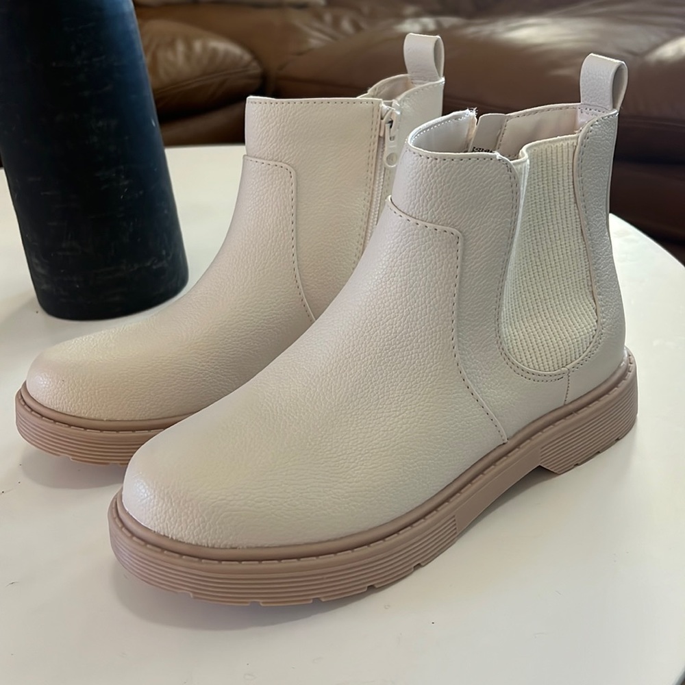 Cat & Jack booties
